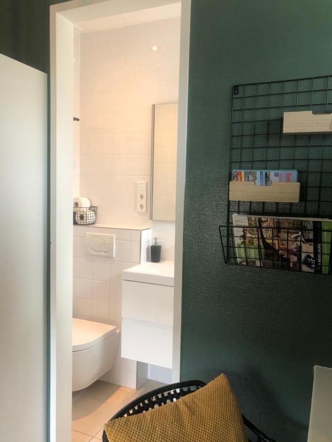 Nieboer Bed & Breakfast Vrouwenpolder Bagian luar foto